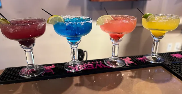 High Fives Bar & Grill