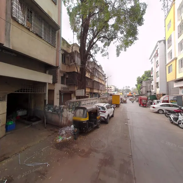 Hotel O Royal Palace