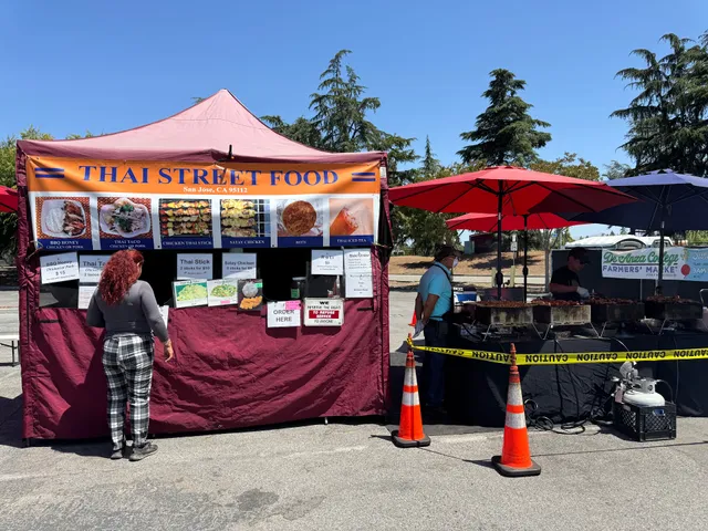 De Anza College Farmers' Market