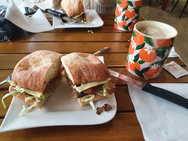 CJ's Country Kitchen