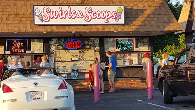 Swirls & Scoops