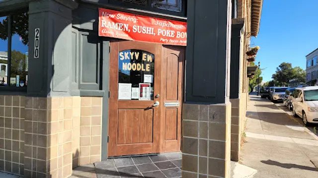 Skyview Noodle & Tea