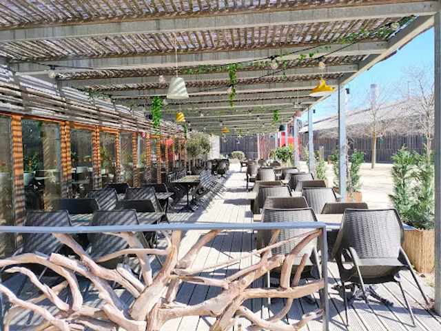 L'Entre Potes Viavino , Restaurant de Partage