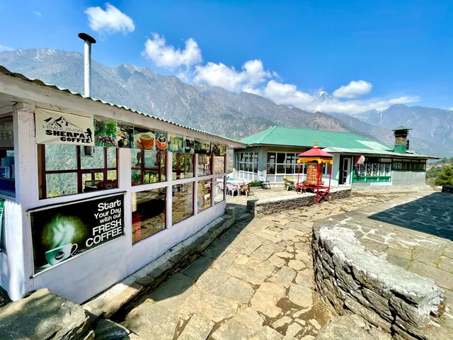 Hilltop Lodge & Restaurant