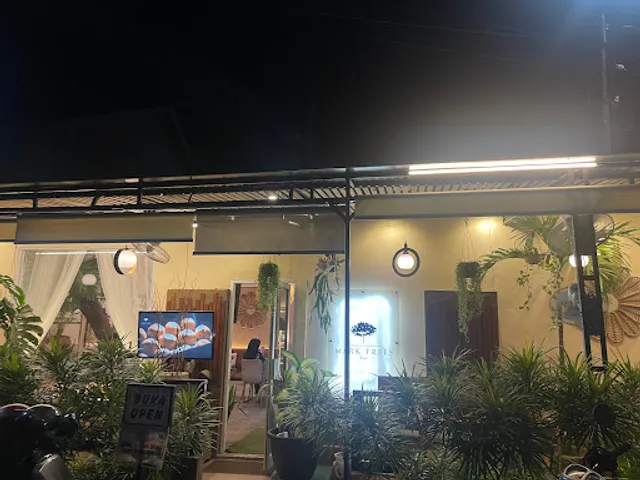 Mark Trees Cafe