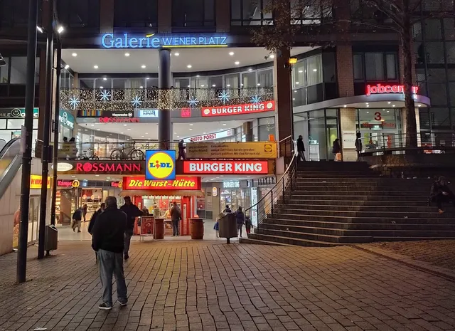 Galerie - Wiener Platz