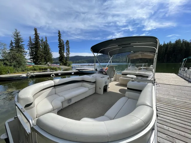 Eagle Island Resort at Lac des Roche