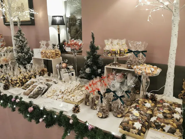 Rainberg Pastry Shop And Cafe