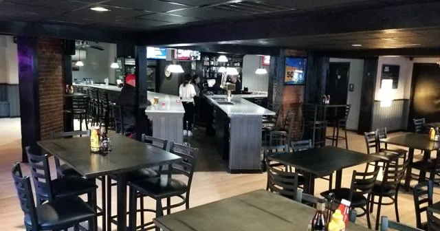 Race Street Bar & Grill