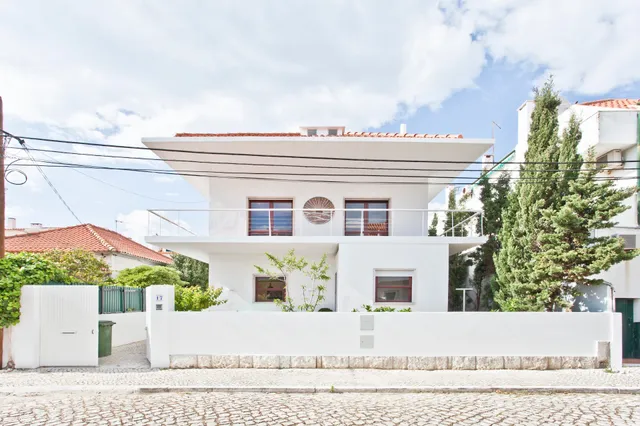 LOST CAPARICA SURF HOUSE