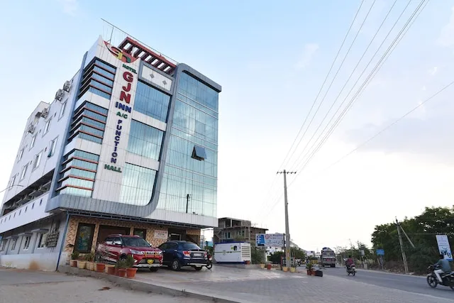 OYO 41400 Hotel Gjn Residency