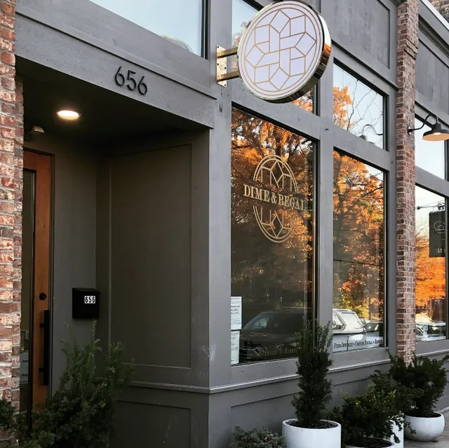 Dime & Regal