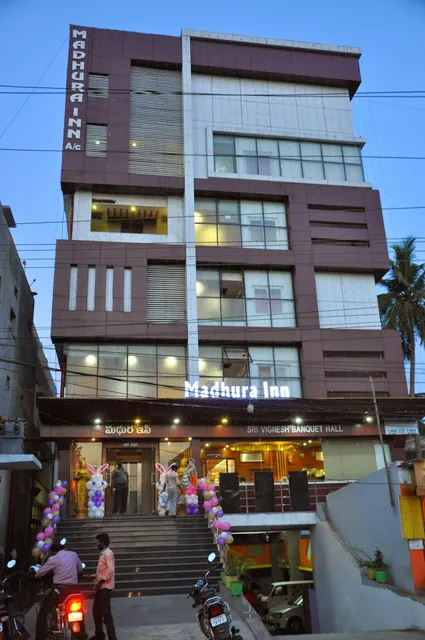 Madhura Inn