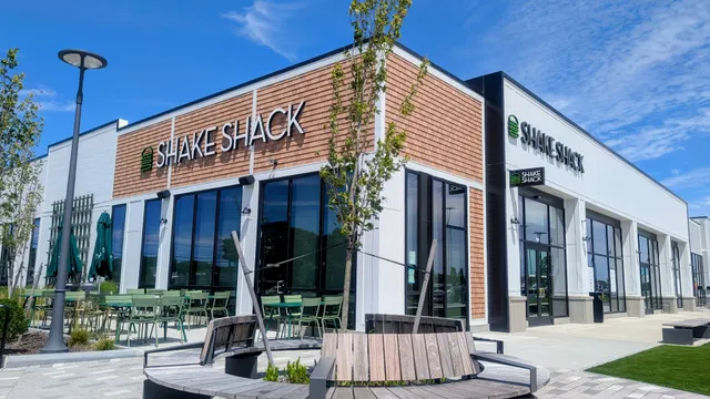 Shake Shack Hyannis