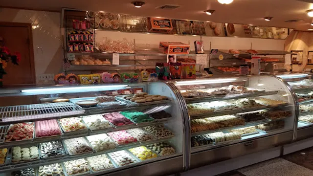 Lyndhurst Pastry Shop