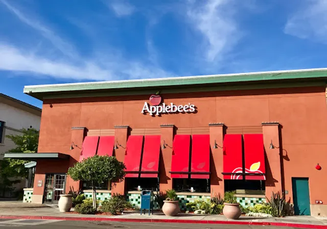 Applebee's Grill + Bar