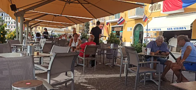 Bar Giulia di Rossi Lorenzo E C. SNC