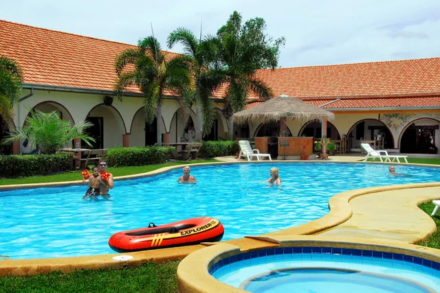 Pattaya Mansion/AB Paluso Retreat