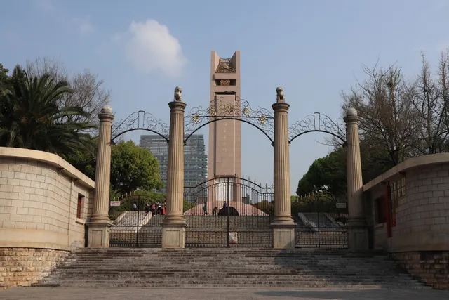 Yunnan Monument to the People's Heroes