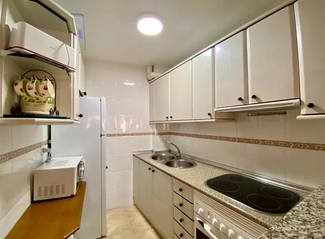 APARTAMENTO TURISTICO NAVALINDA