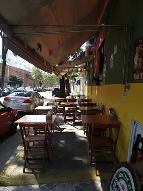 Leonina's lanche e bar (LLB)