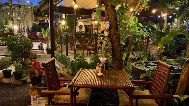 Pam's Restaurant & Cooking class