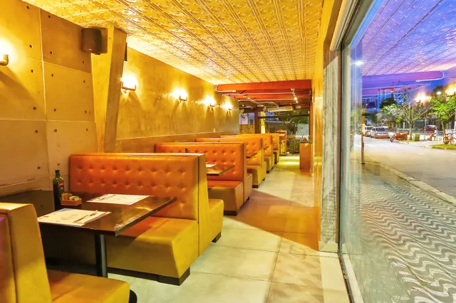 Yê Restaurante - Unidade Ponta da Praia