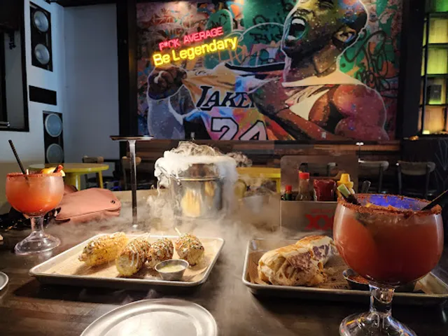 The Neighborhood Bar DWTN