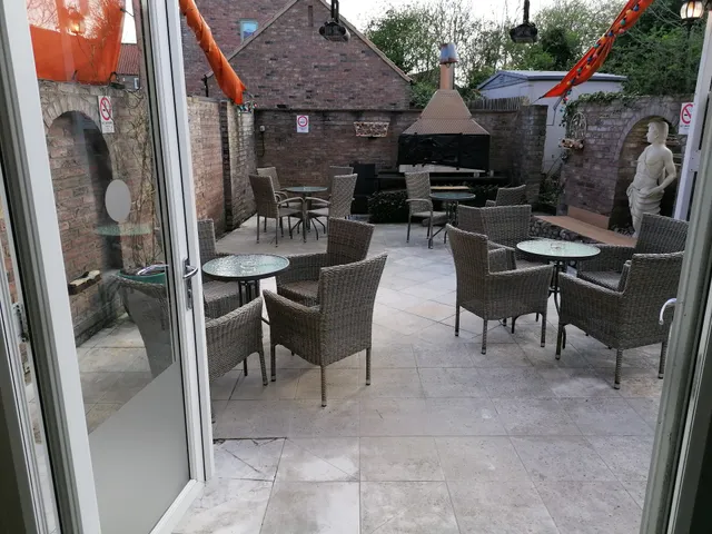 Sky Lounge Restaurant & Bar