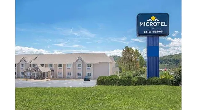 Microtel Inn & Suites by Wyndham Franklin