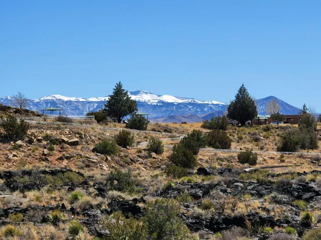 Malpais Nature Trail trailhead