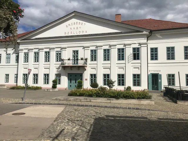 Hotel Erzsébet Paks