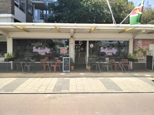 Phia's Smulparadijs 🇸🇷