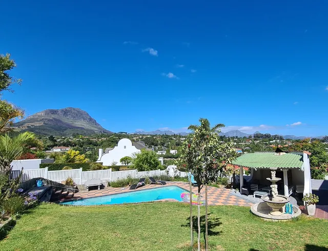 The Views Guesthouse