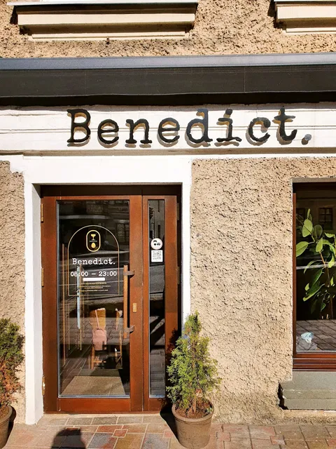 Benedict Bistro