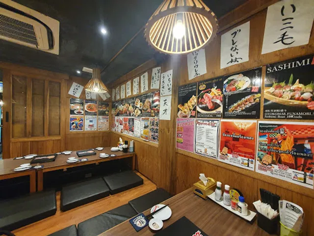 Shakariki432" x Joto curry x Tenyo ramen Thaniya