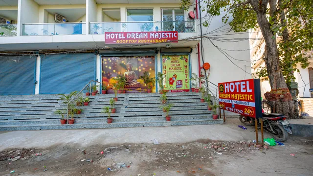 FabHotel HC Dream Majestic