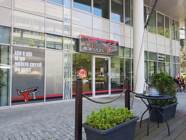 Family Fine Food & TT Burgers