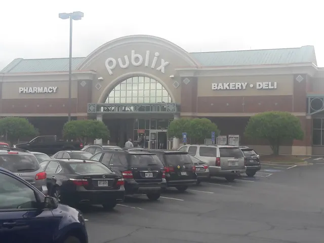 McGinnis Ferry Shopping Center