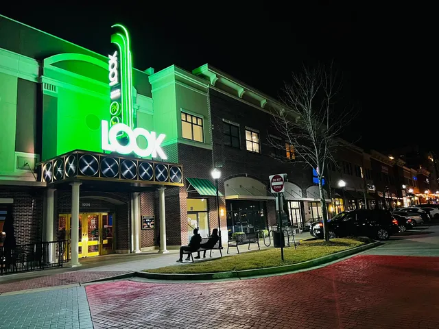 LOOK Dine-In Cinemas