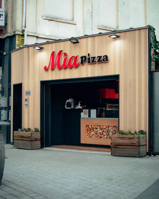 Mia Pizza