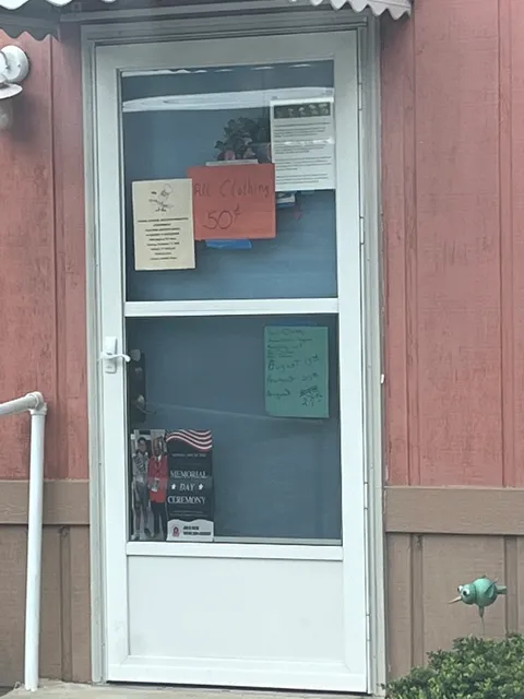 Four Oaks Bargain House