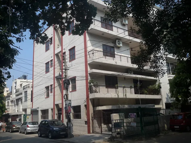 Woodpecker Apartments and Suites