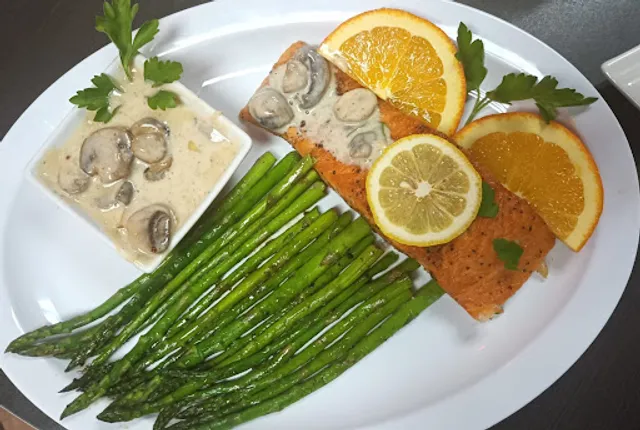 Sandy YM American Food