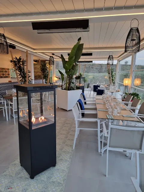 Vista Lago Restaurant