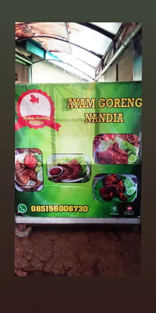 Ayam goreng Nandia