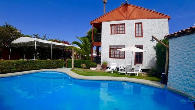 Hostal y restaurante PUERTOARRECIFE