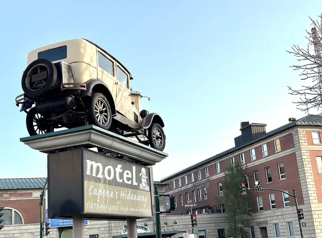 Capone's Hideaway Motel