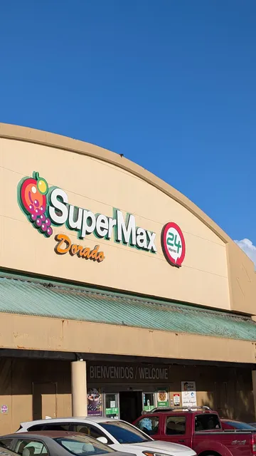 Dorado del Mar Shopping Center