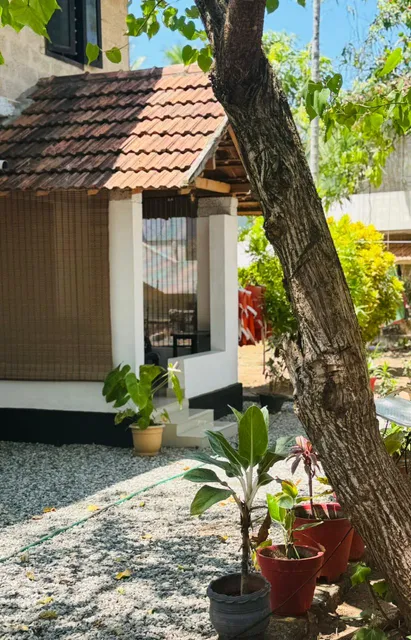 Guru Villa near the beach